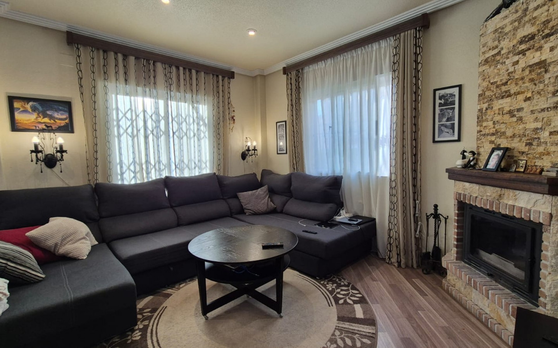 Resale - Villa - Los Altos