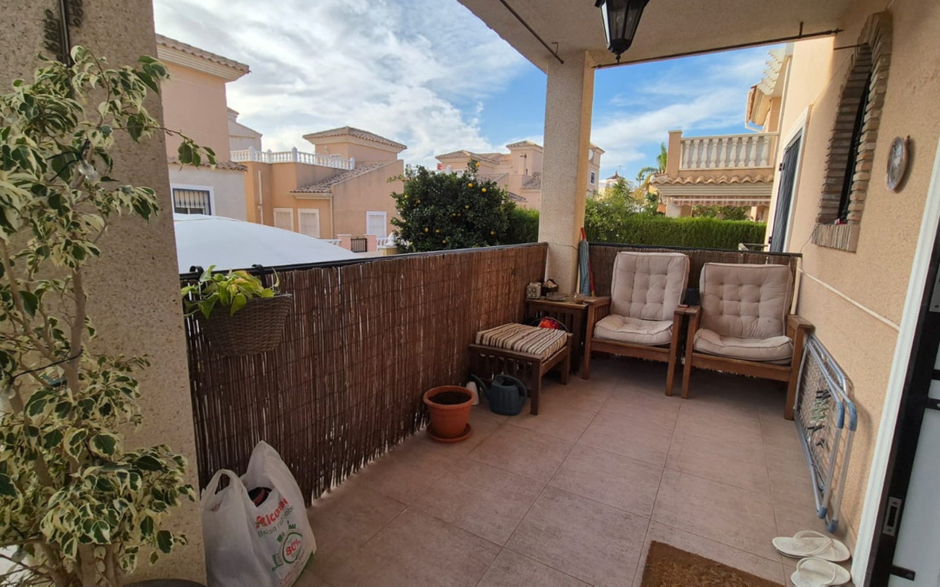 Resale - Villa - Los Altos