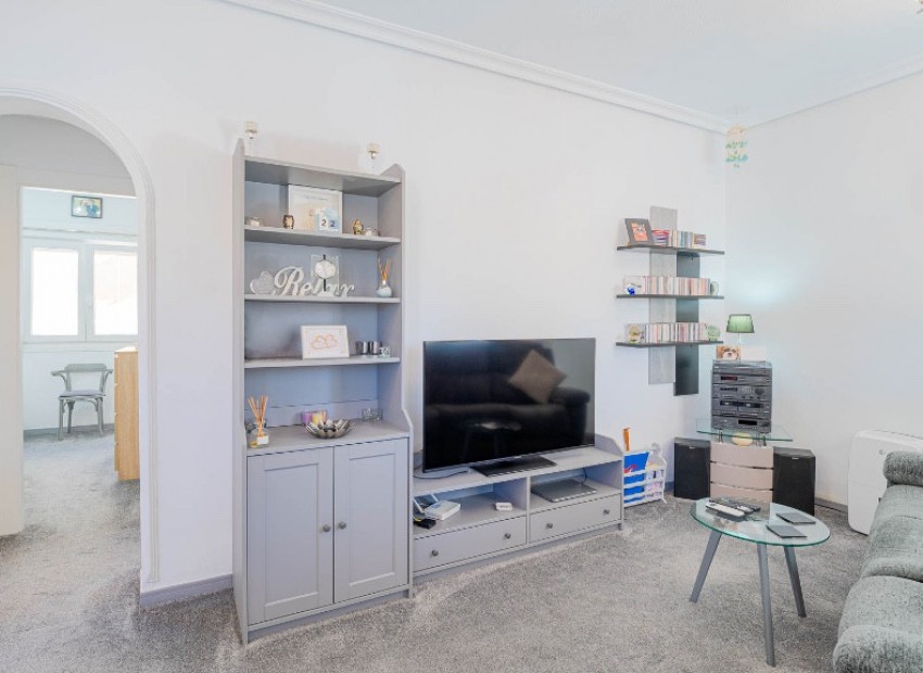 Resale - Villa - Los Altos