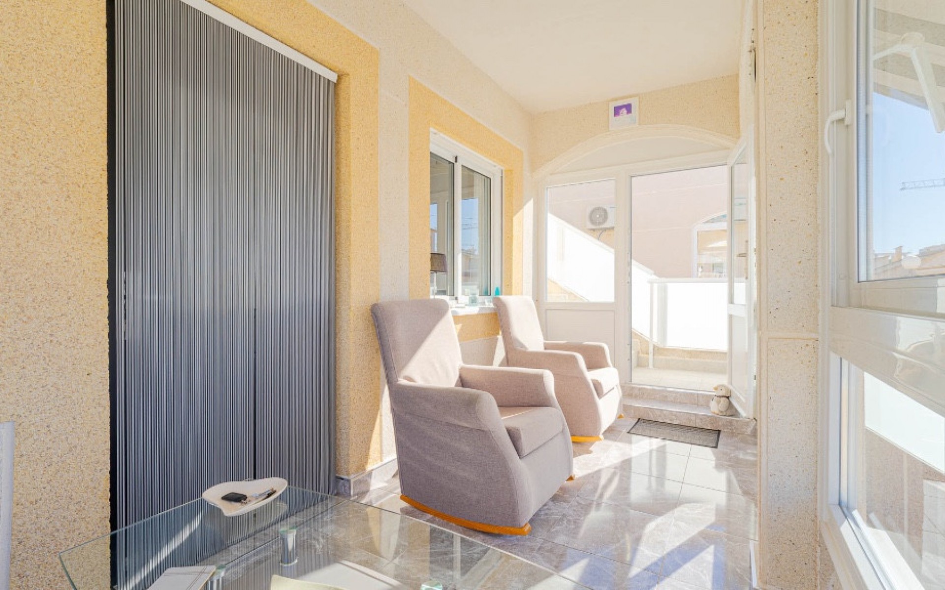 Resale - Villa - Los Altos