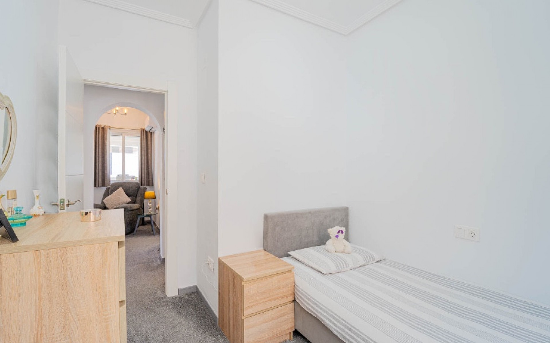 Resale - Villa - Los Altos