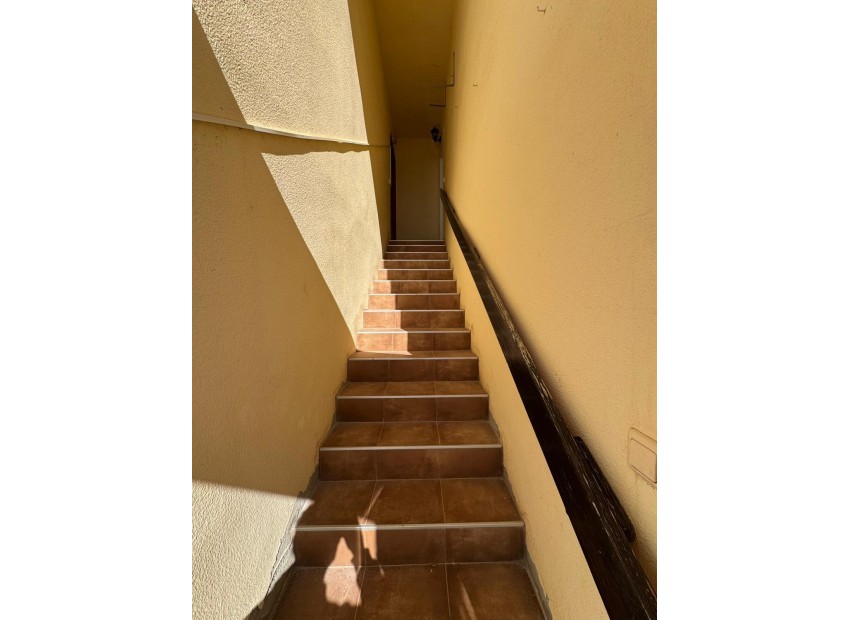 Resale - Villa - Los Altos