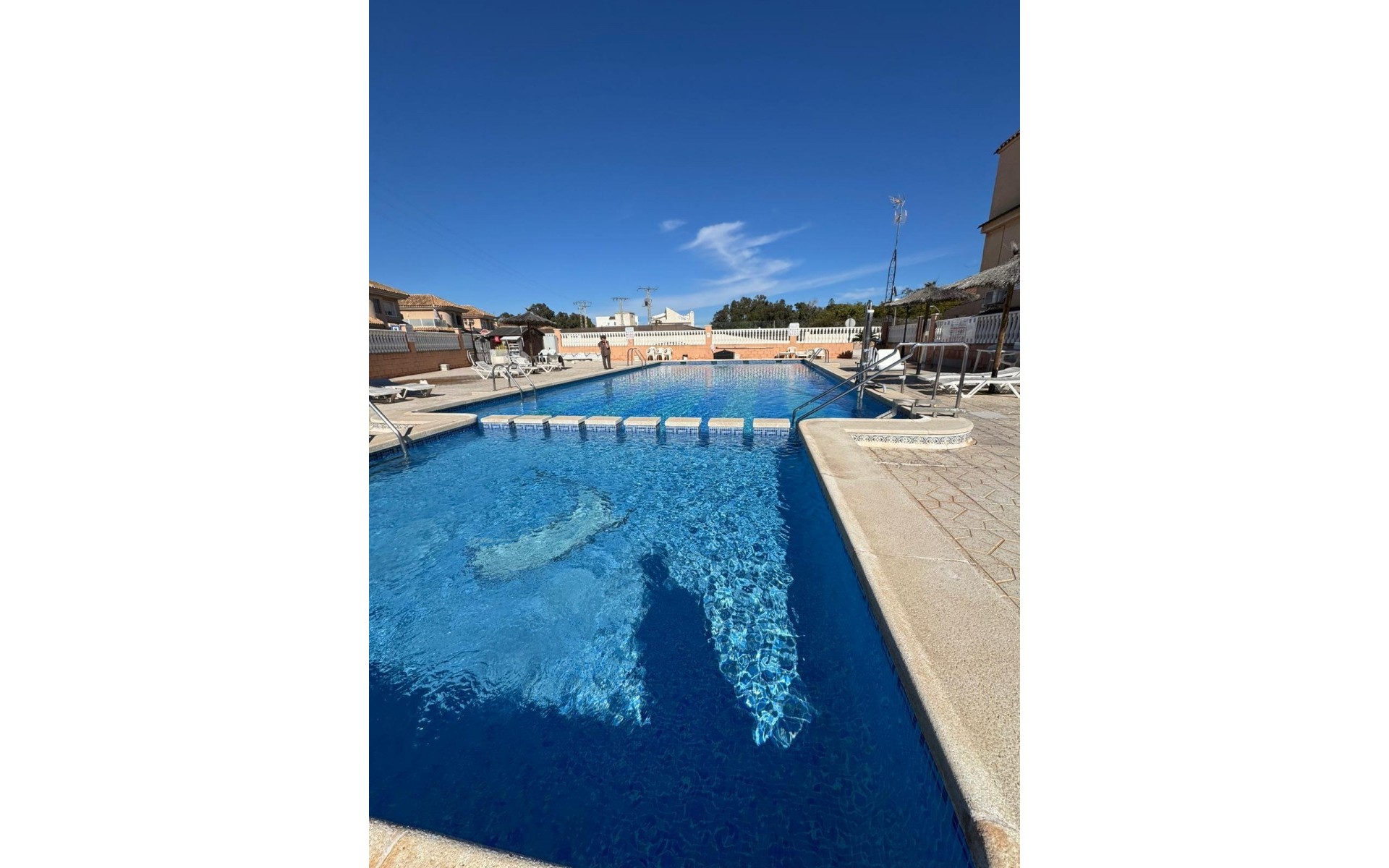 Resale - Villa - Los Altos