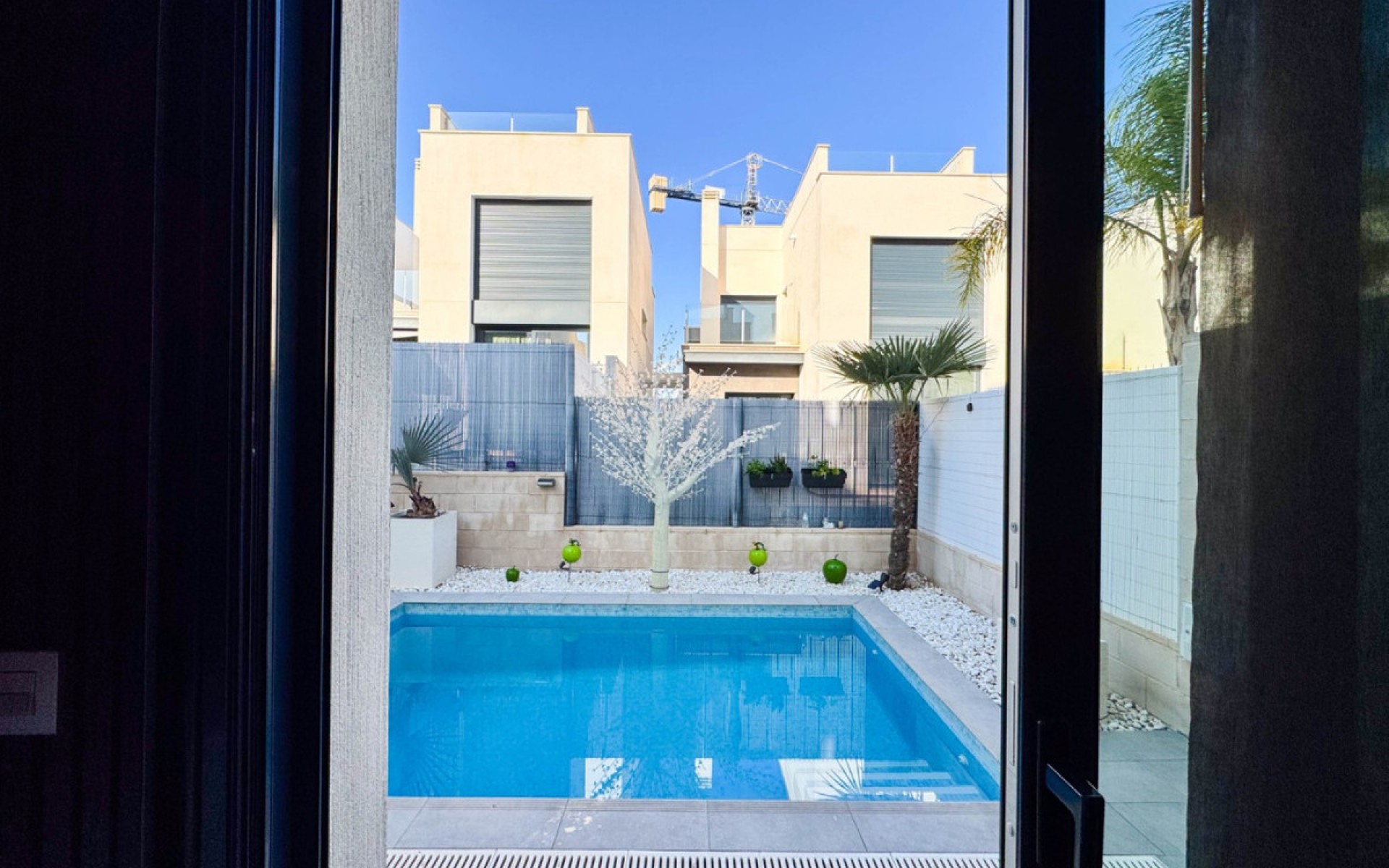 Resale - Villa - Los Altos