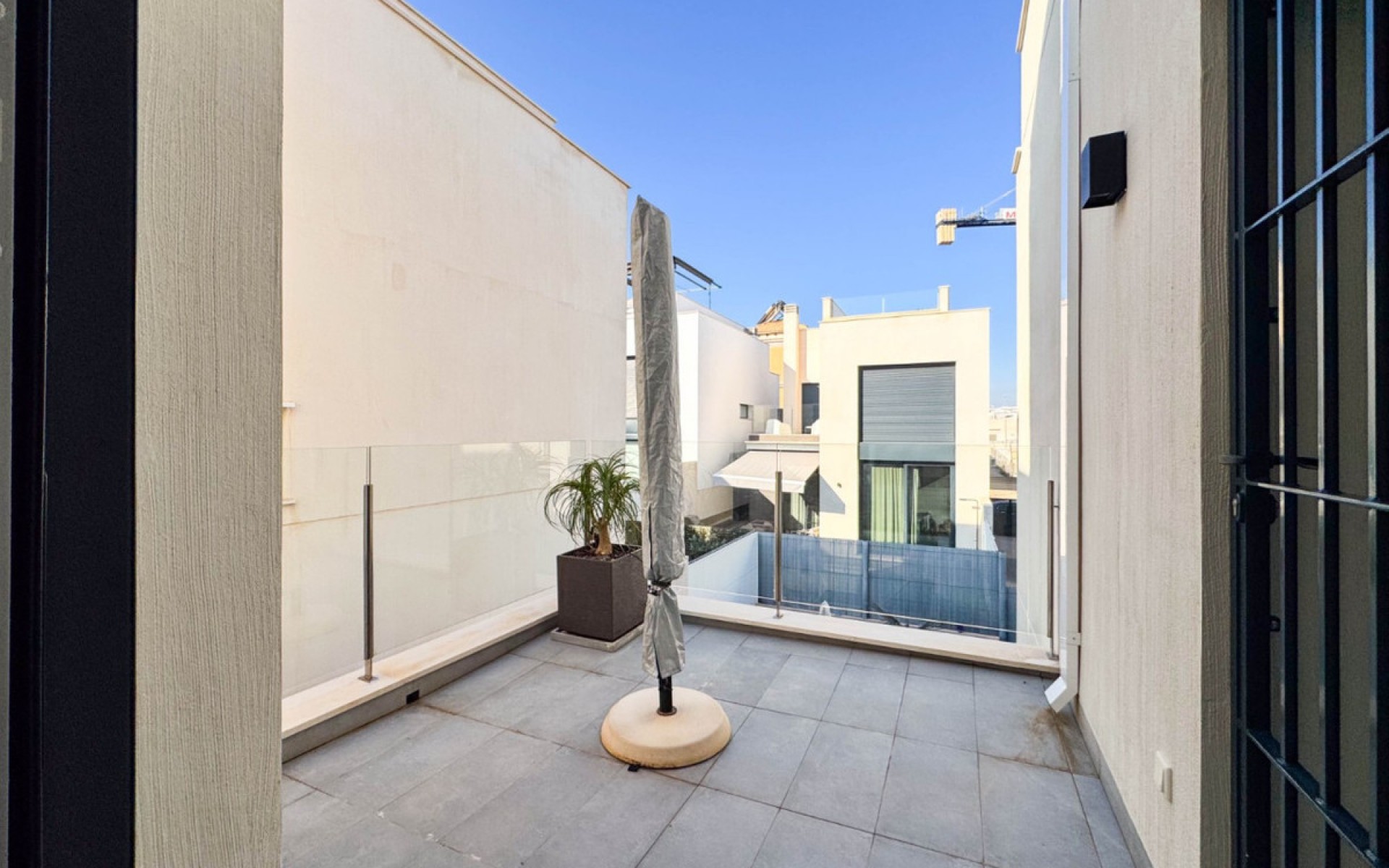 Resale - Villa - Los Altos
