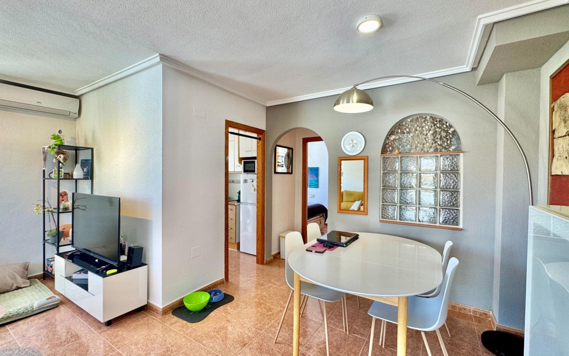Resale - Villa - Los Altos