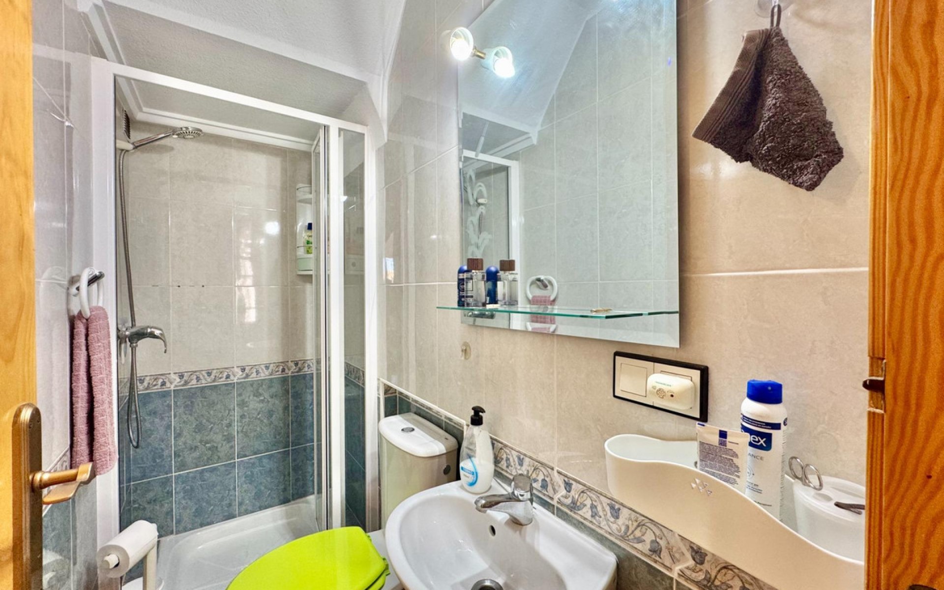 Resale - Villa - Los Altos