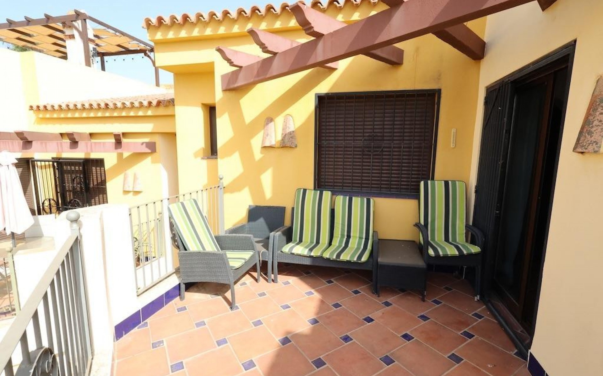 Resale - Villa - Los Altos