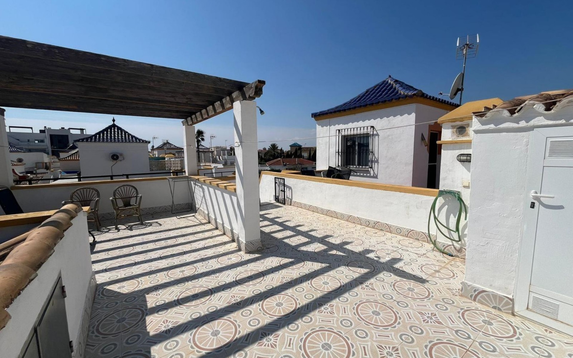 Resale - Villa - Los Altos