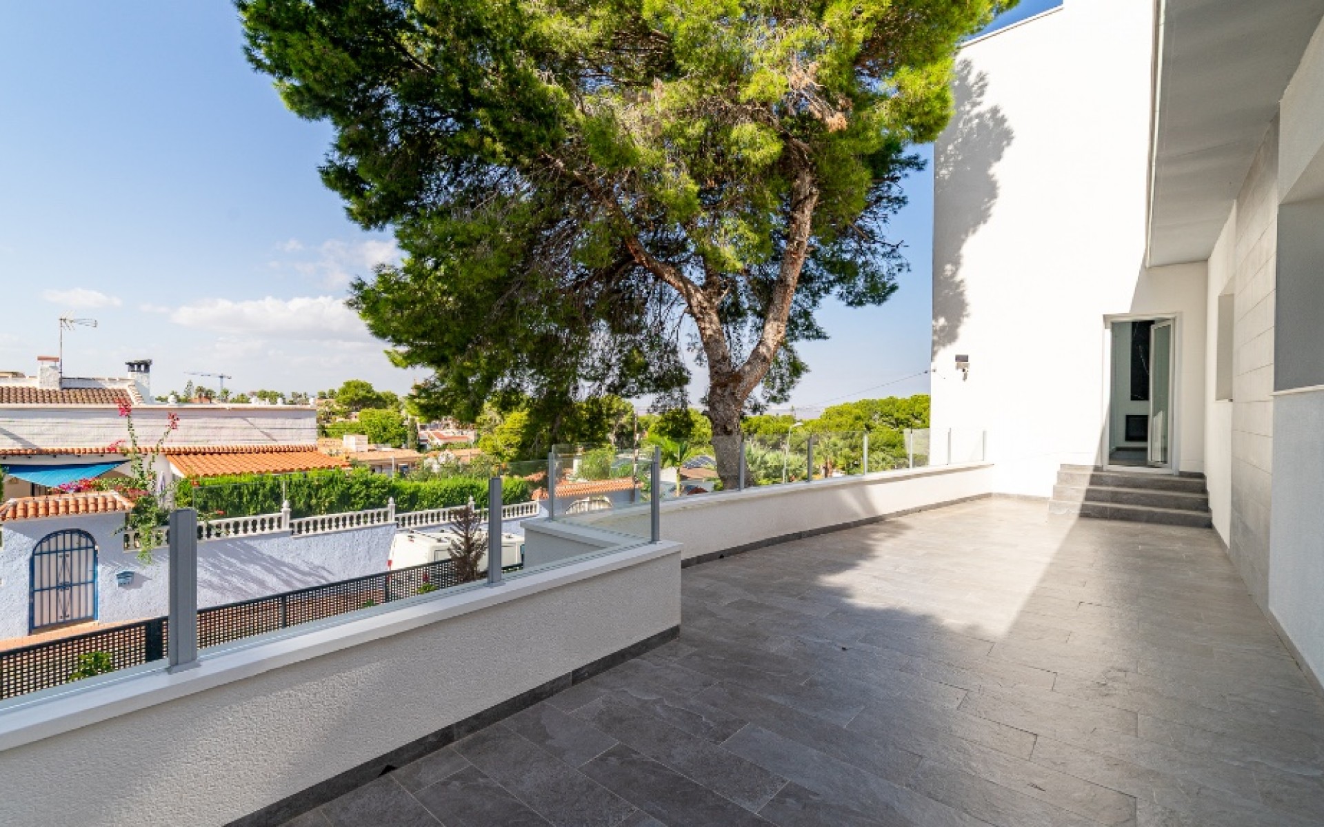 Resale - Villa - Los Balcones