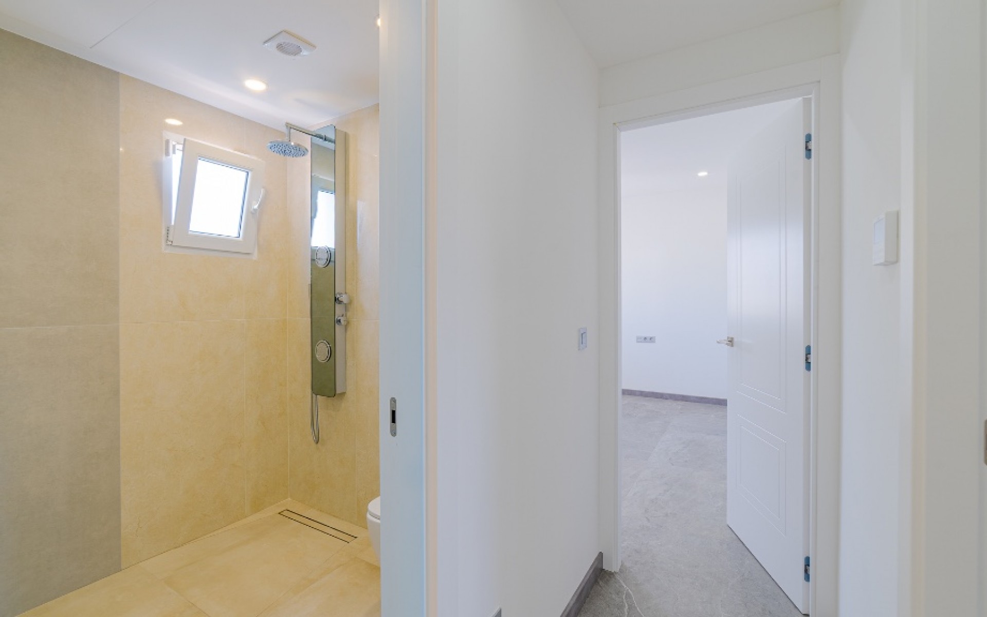 Resale - Villa - Los Balcones