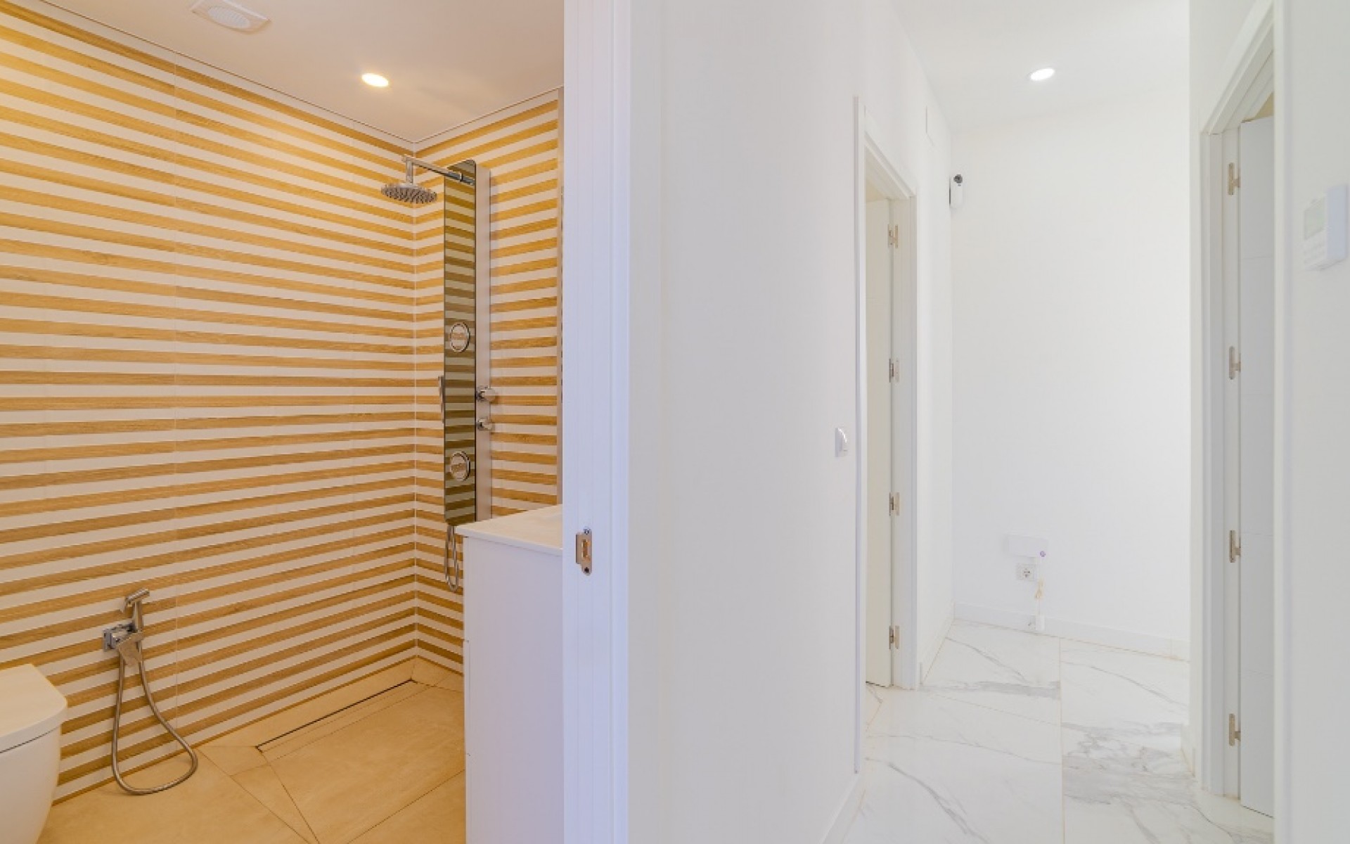 Resale - Villa - Los Balcones