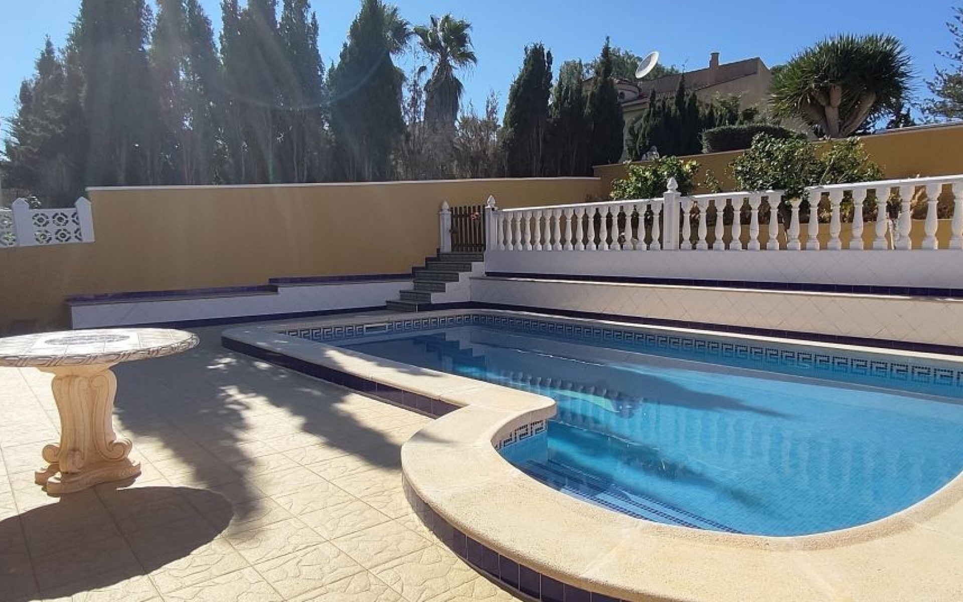 Resale - Villa - Los Balcones