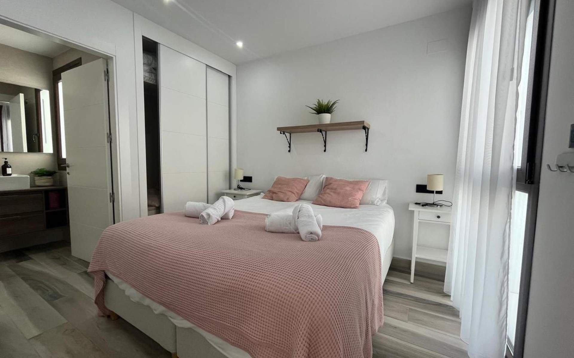 Resale - Villa - Los Balcones