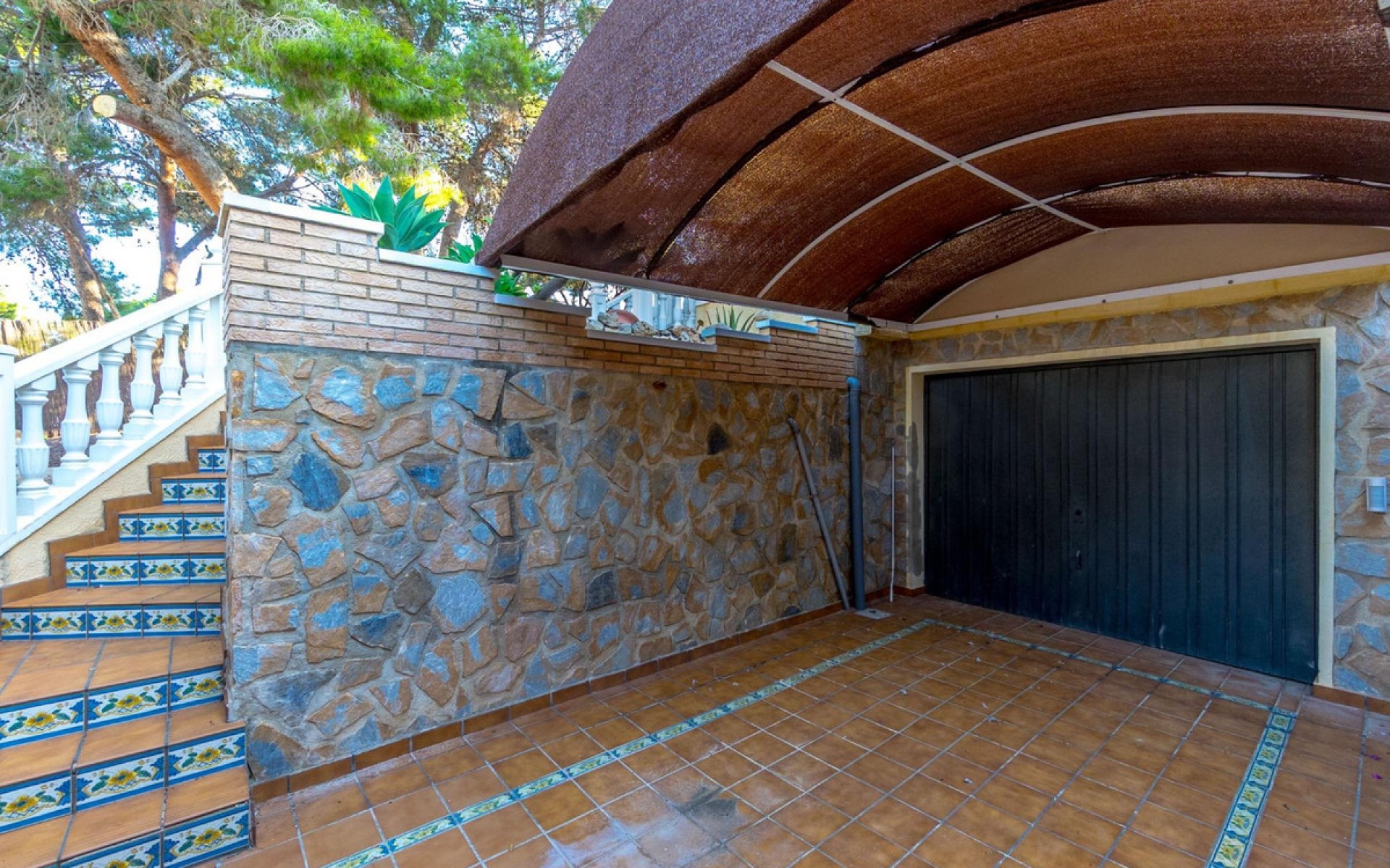 Resale - Villa - Los Balcones