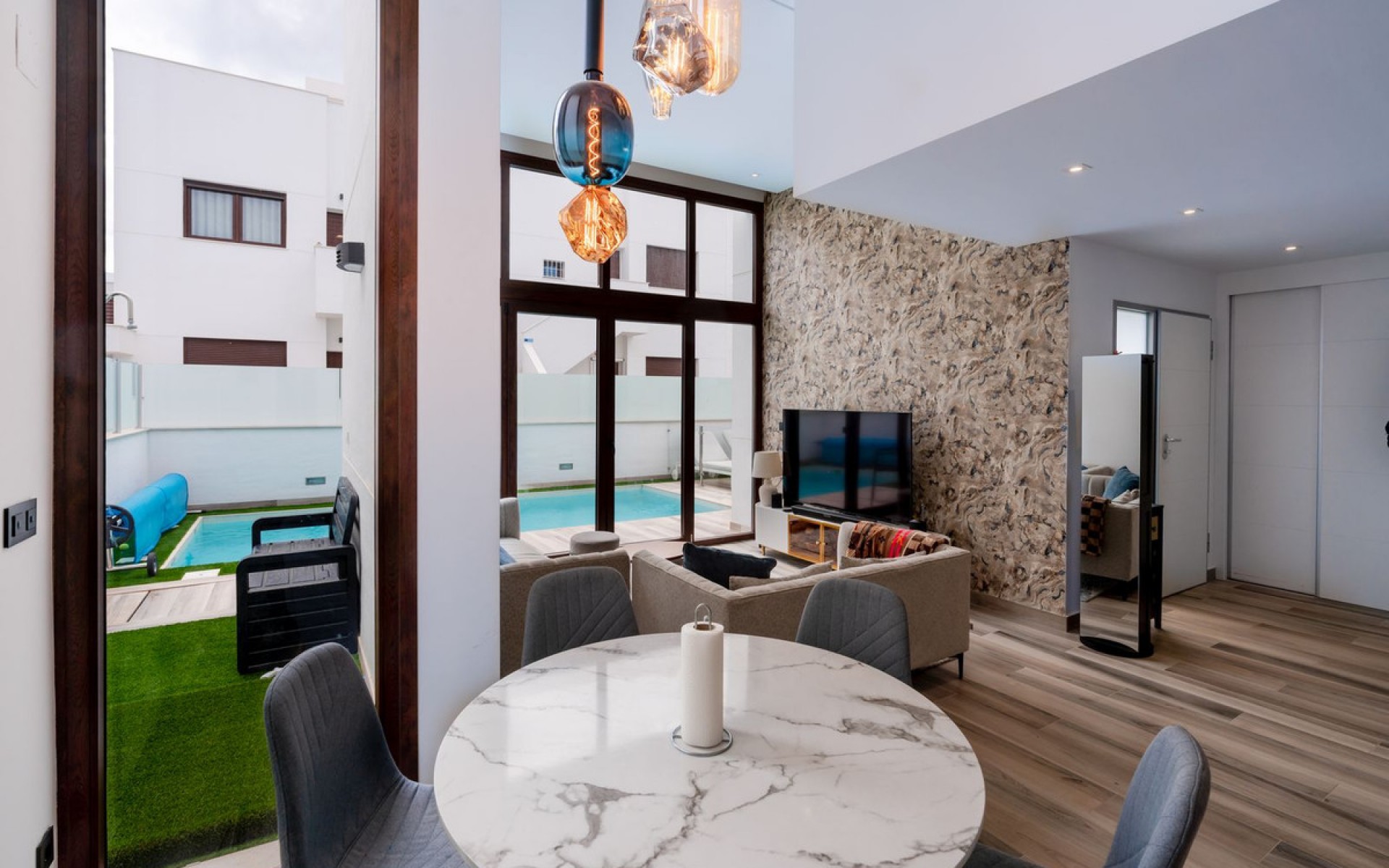 Resale - Villa - Los Balcones