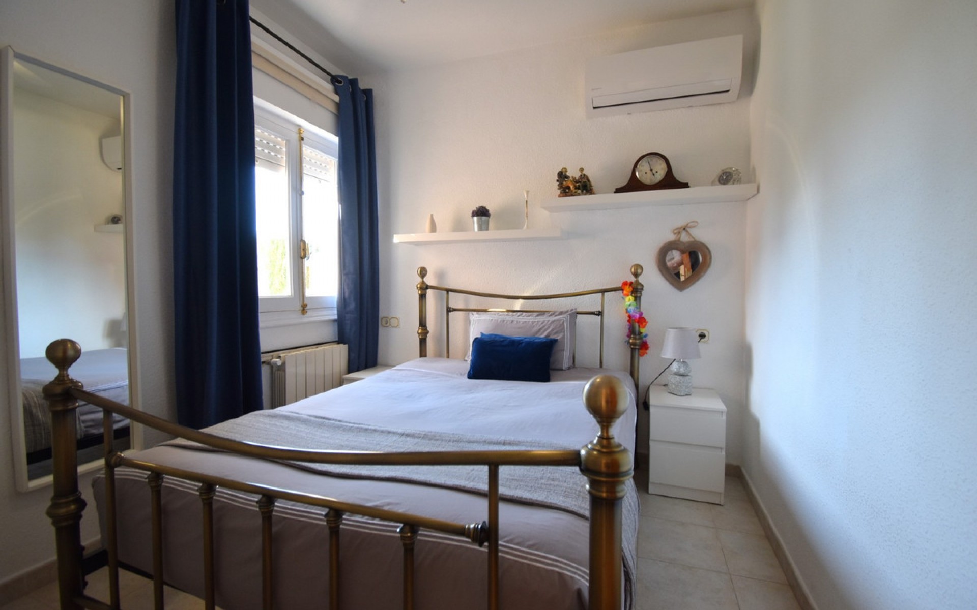 Resale - Villa - Los Balcones