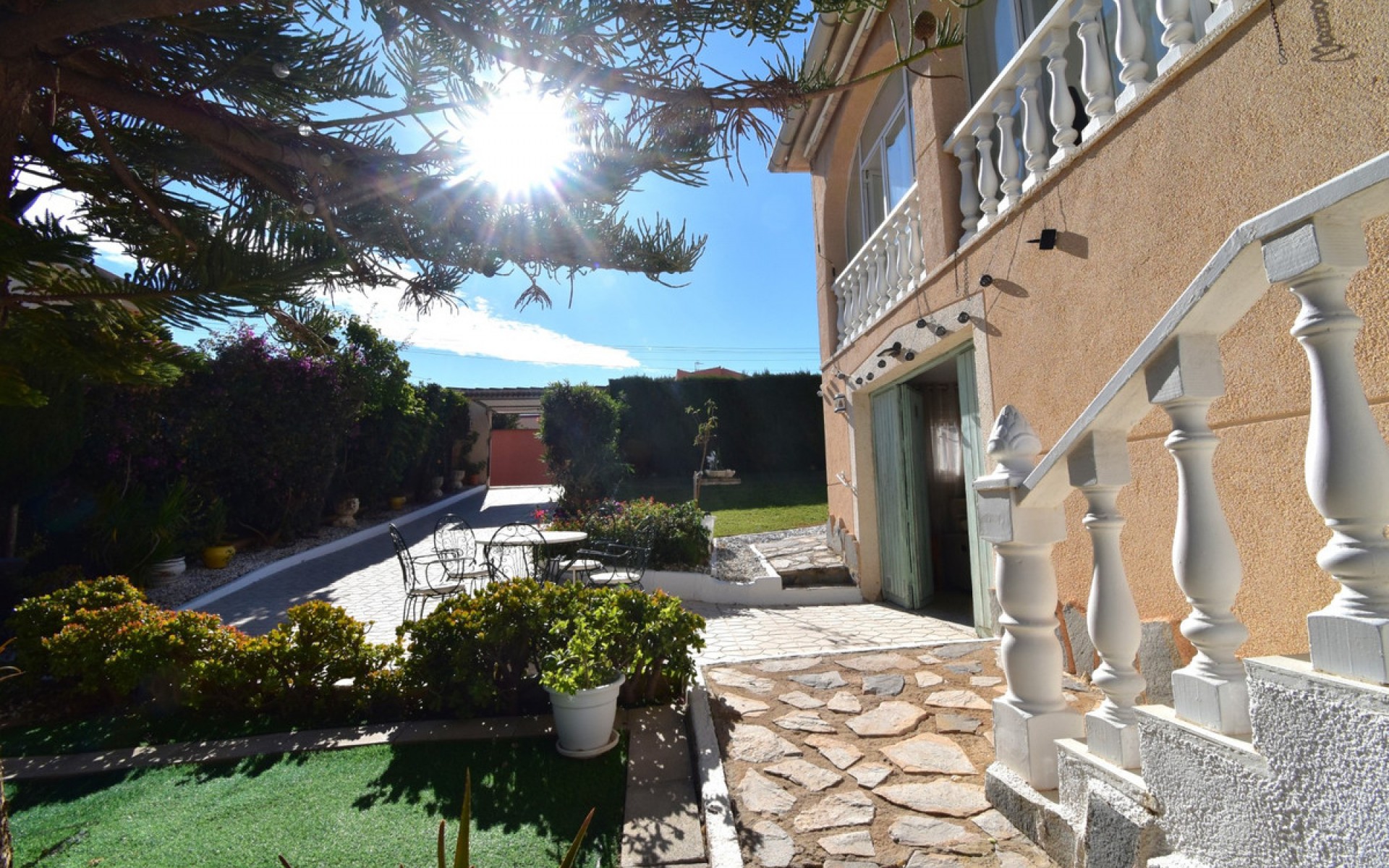 Resale - Villa - Los Balcones
