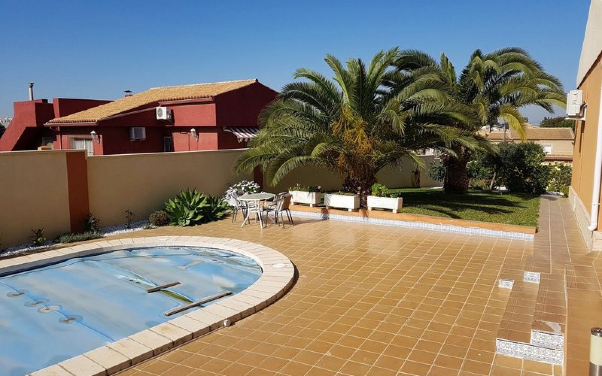 Resale - Villa - Los Balcones