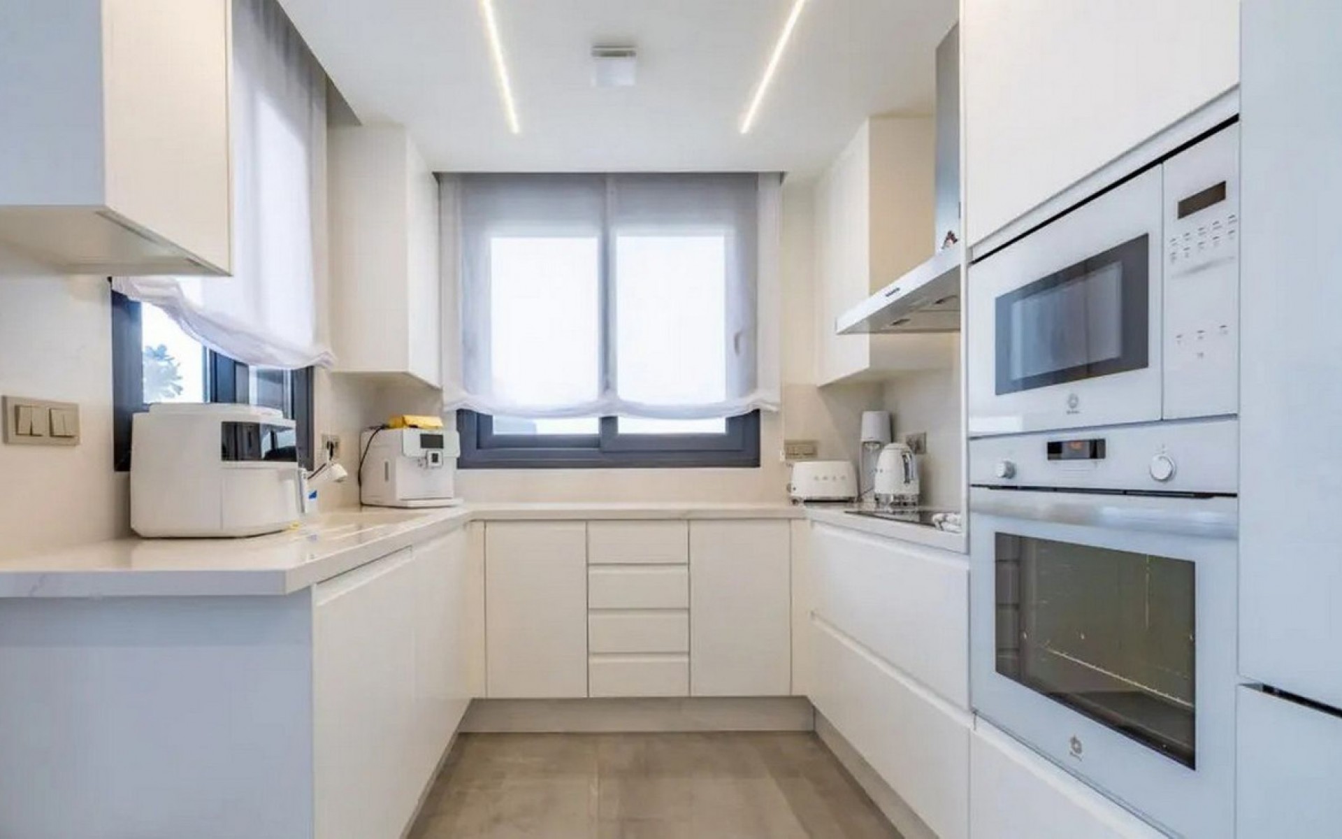 Resale - Villa - Los Balcones