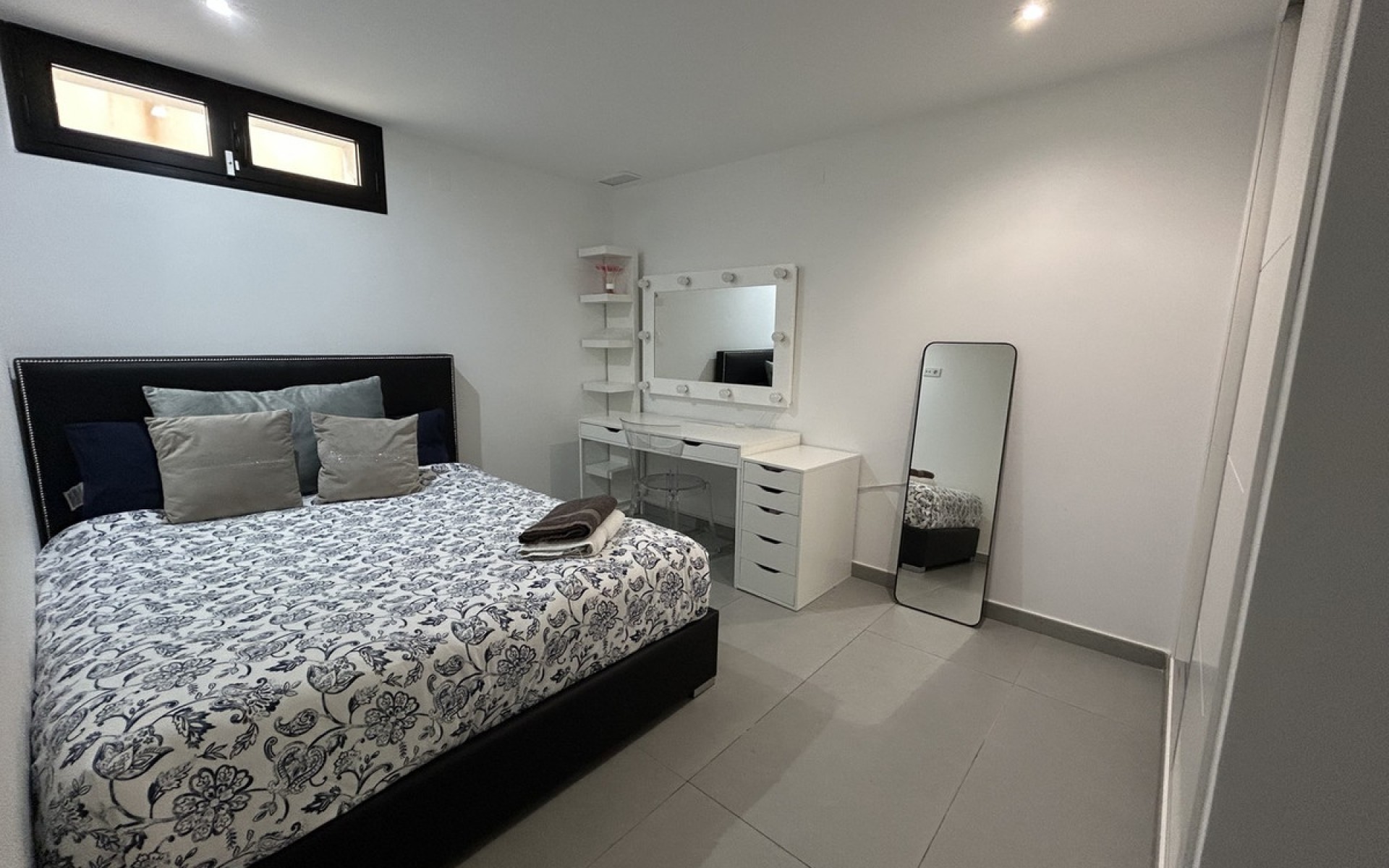 Resale - Villa - Los Balcones