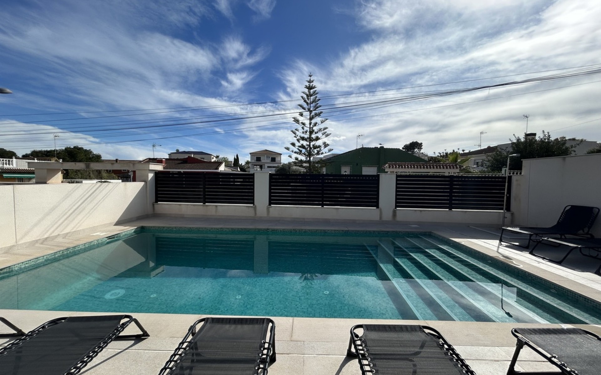 Resale - Villa - Los Balcones