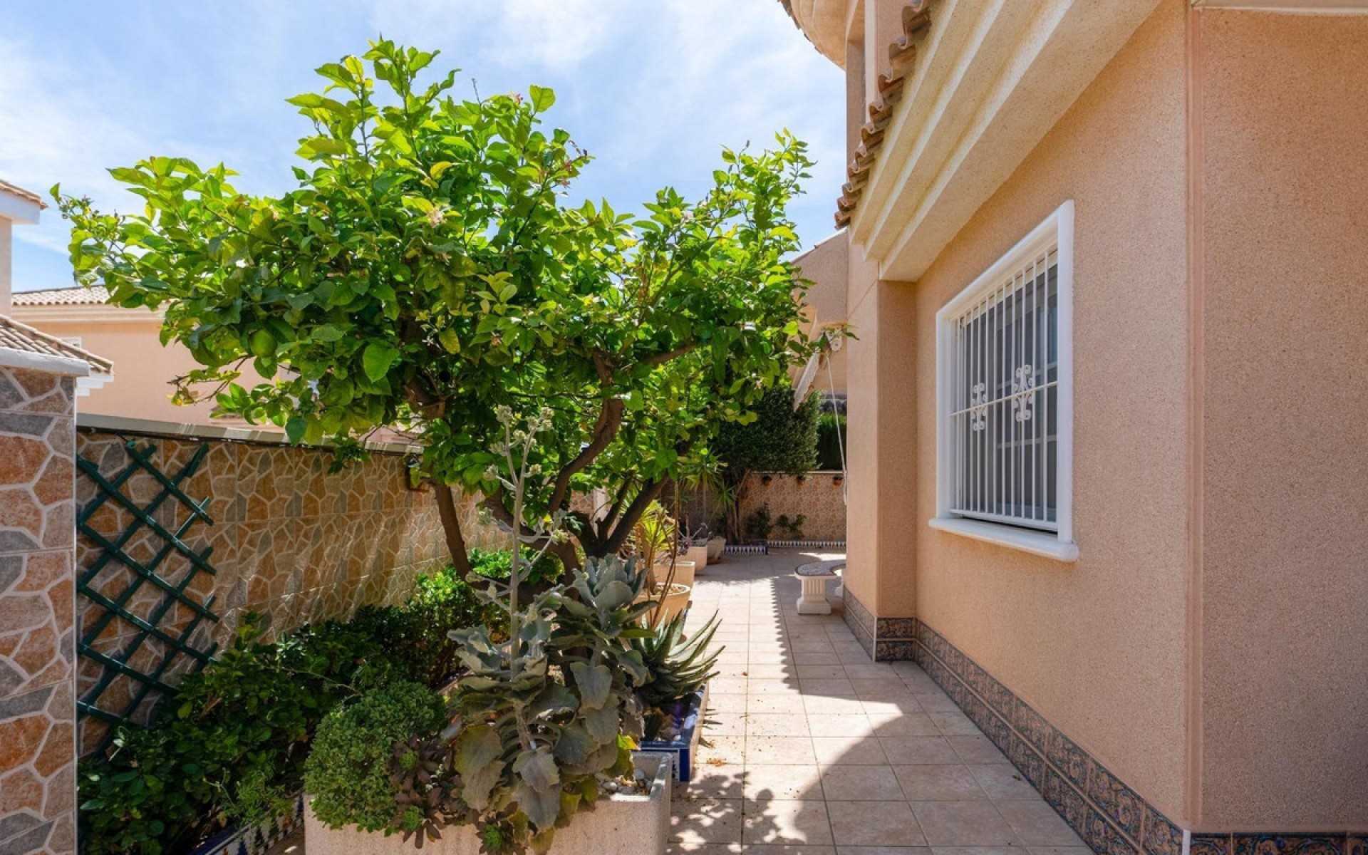 Resale - Villa - Los Balcones