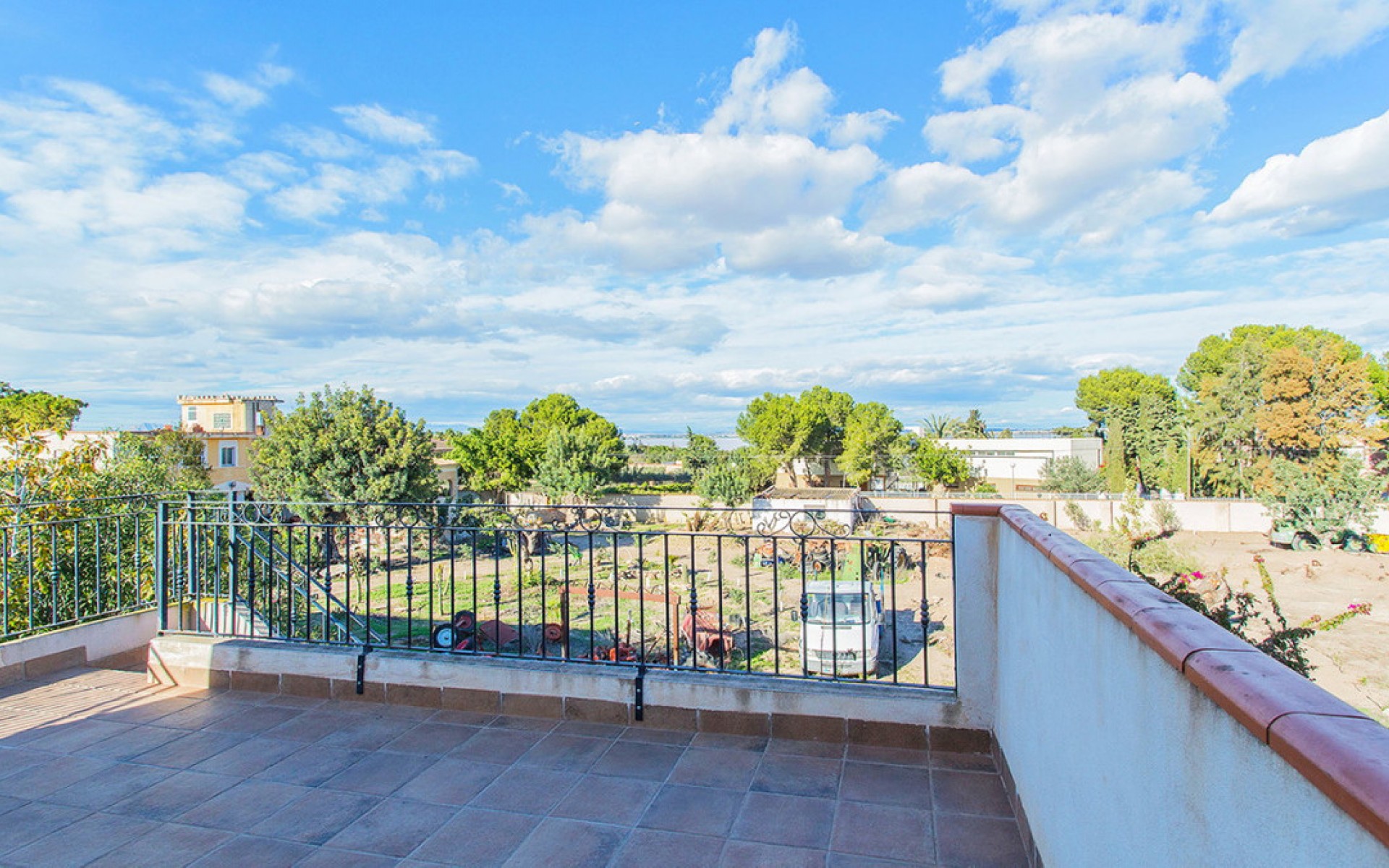 Resale - Villa - Los Balcones