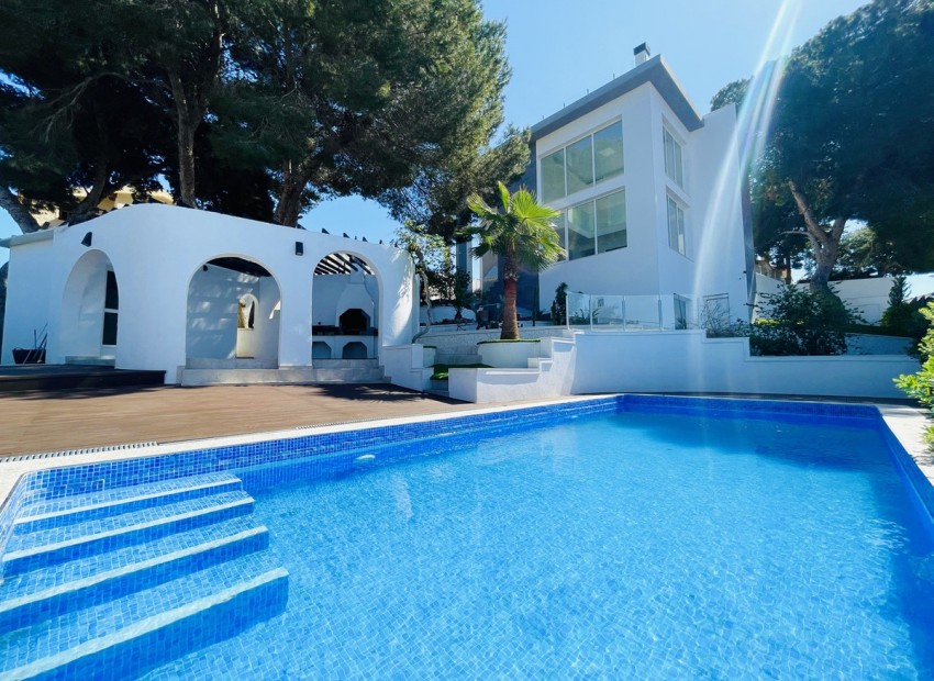 Resale - Villa - Los Balcones