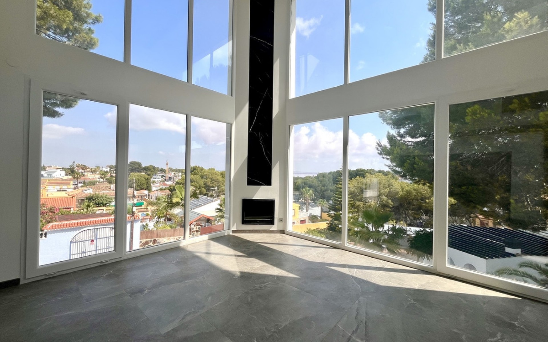 Resale - Villa - Los Balcones