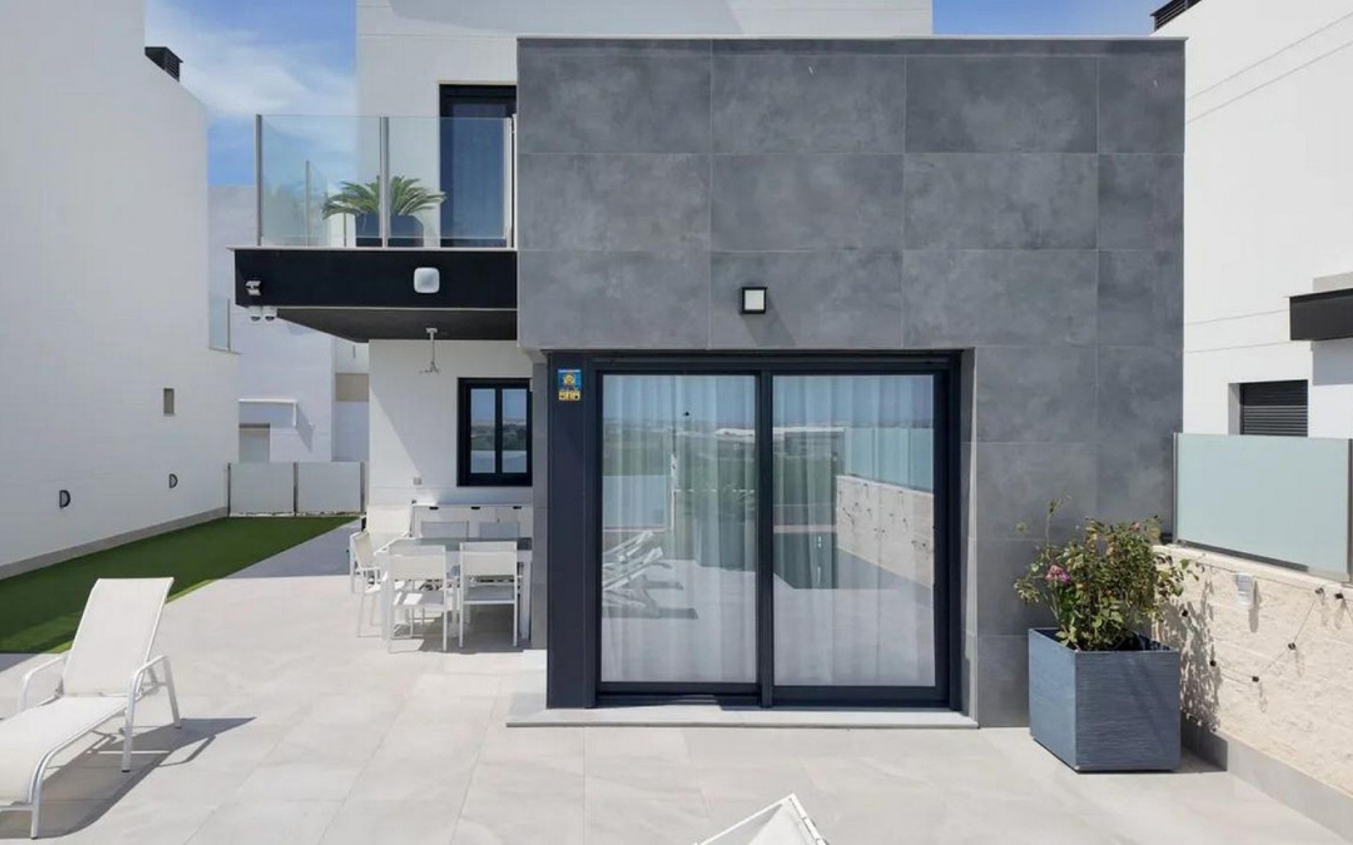 Resale - Villa - Los Balcones