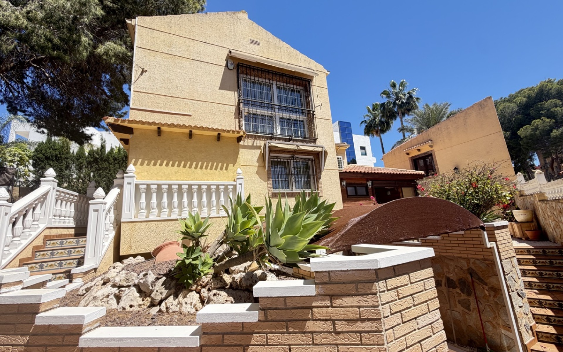 Resale - Villa - Los Balcones