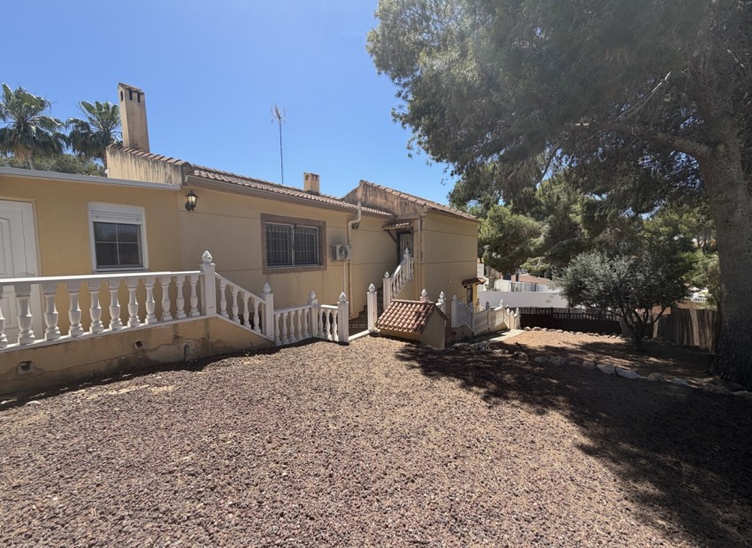 Resale - Villa - Los Balcones