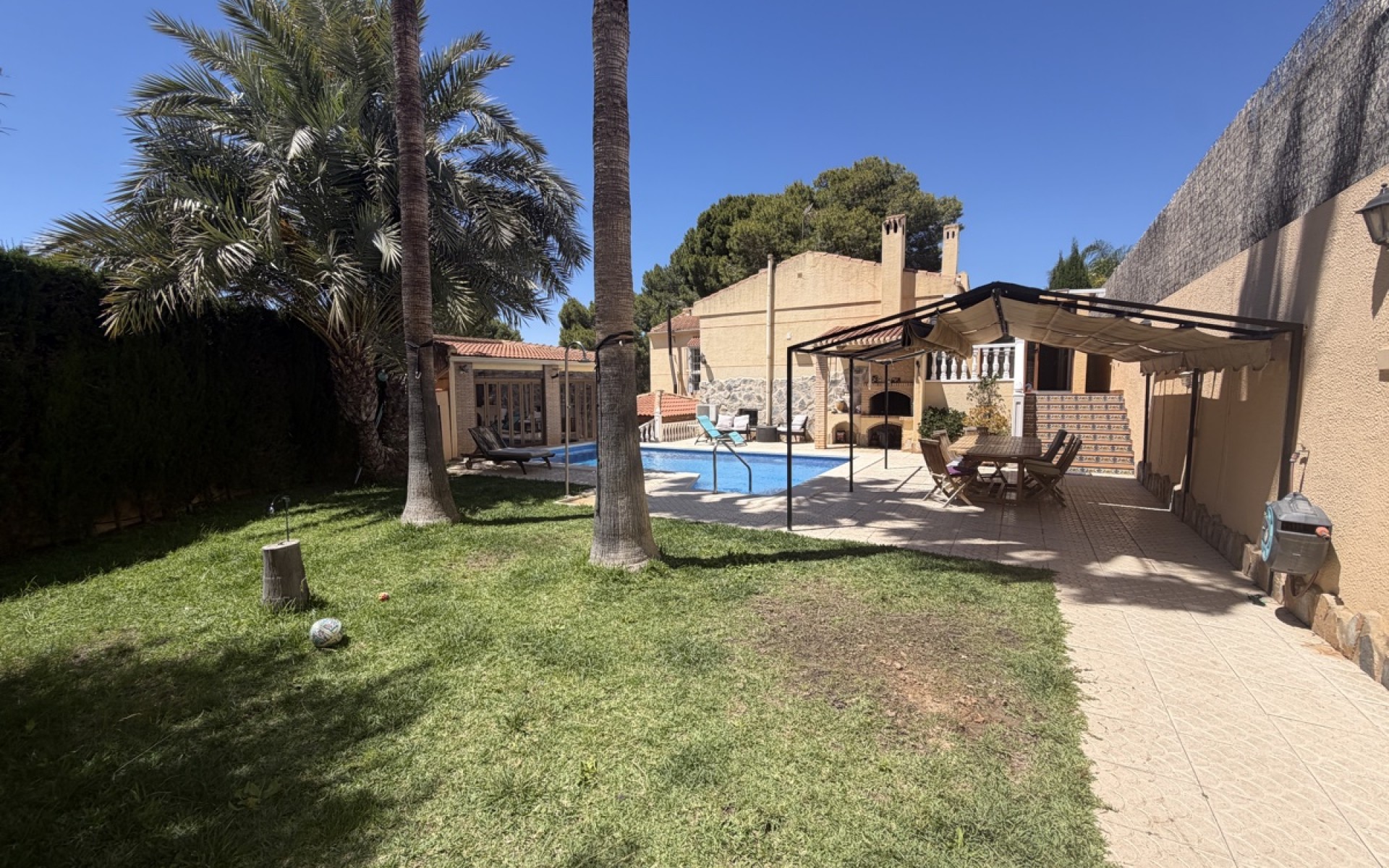 Resale - Villa - Los Balcones