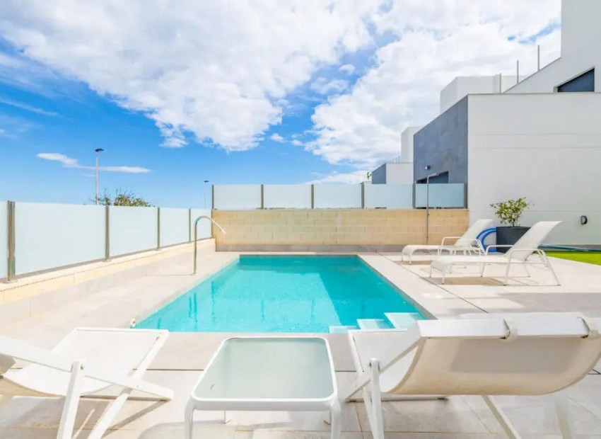 Resale - Villa - Los Balcones