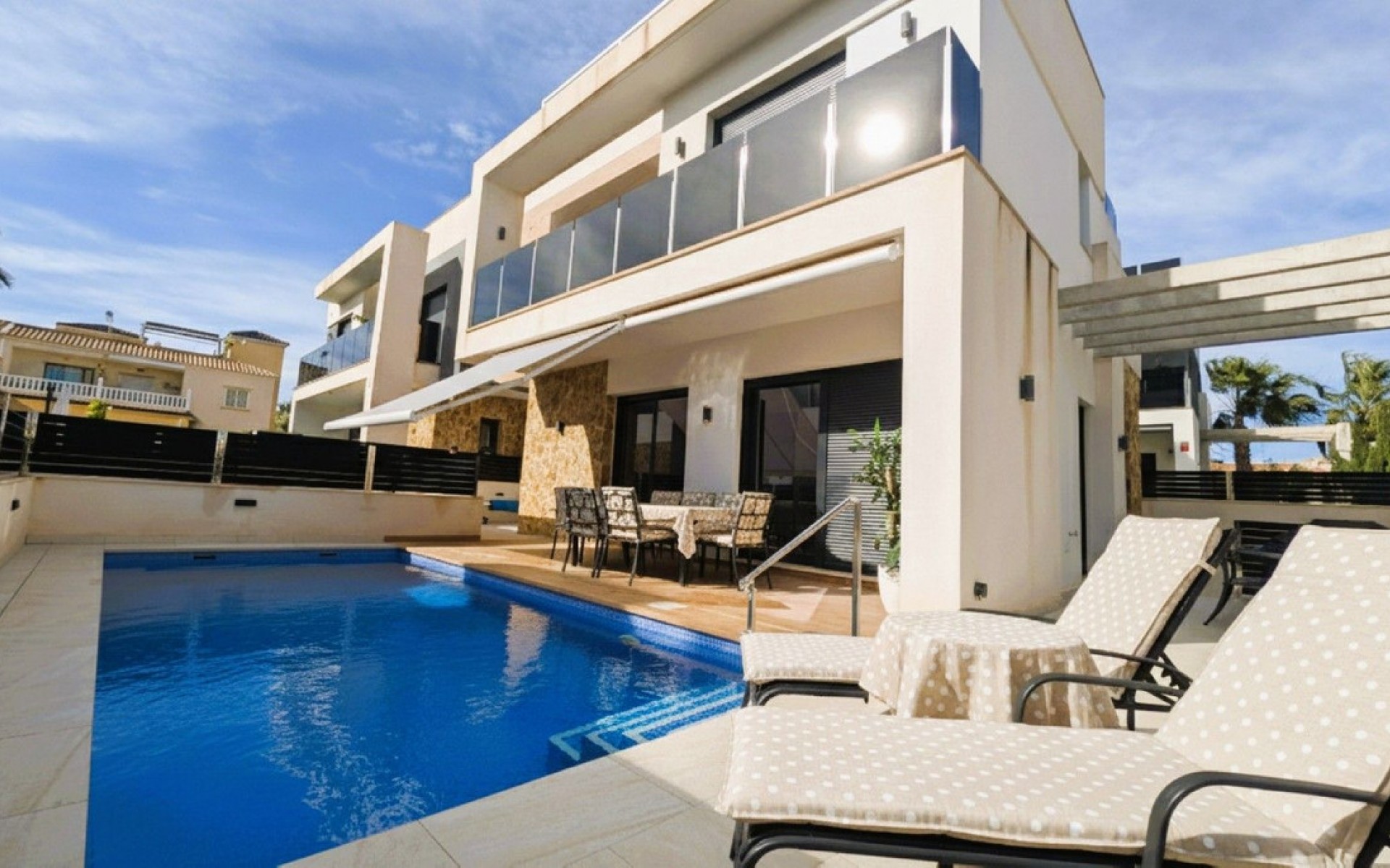 Resale - Villa - Los Dolses