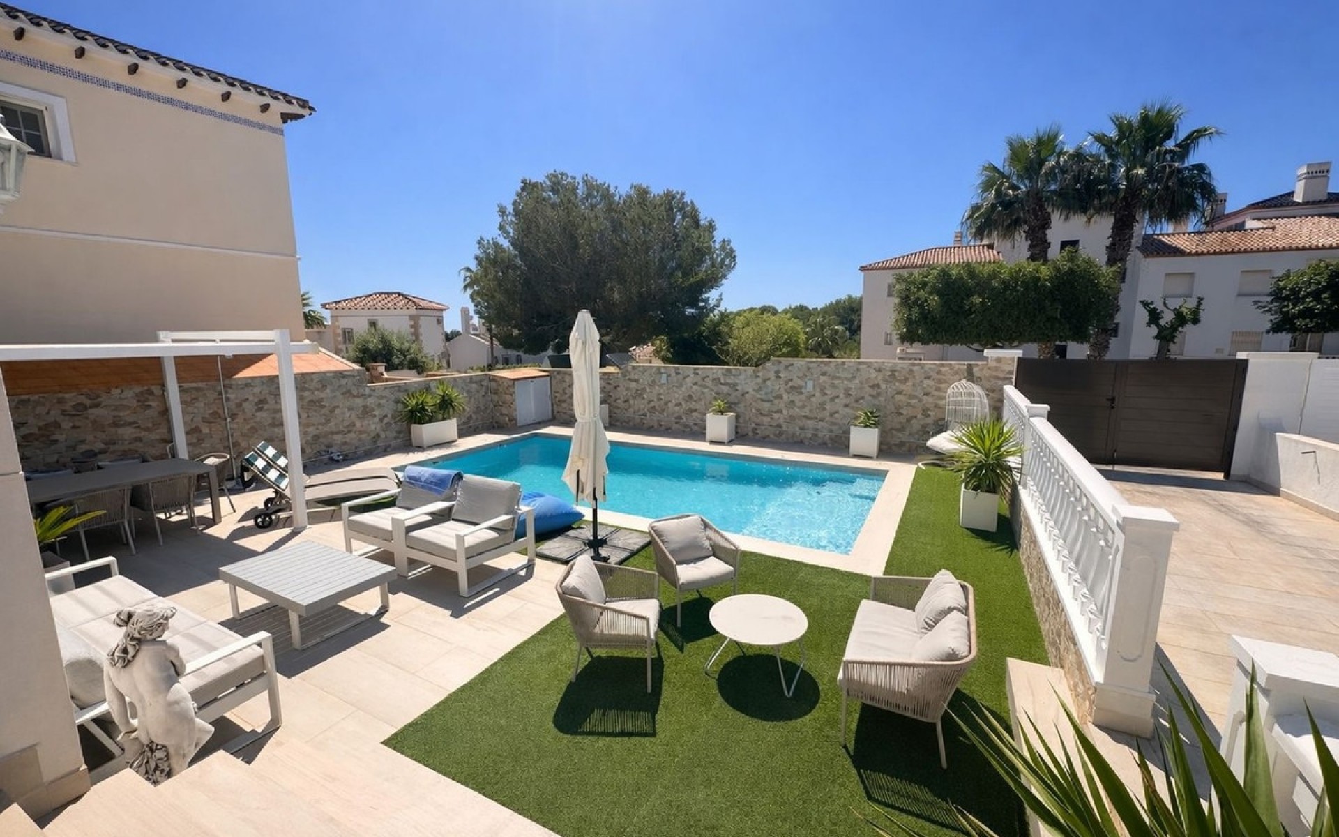 Resale - Villa - Los Dolses
