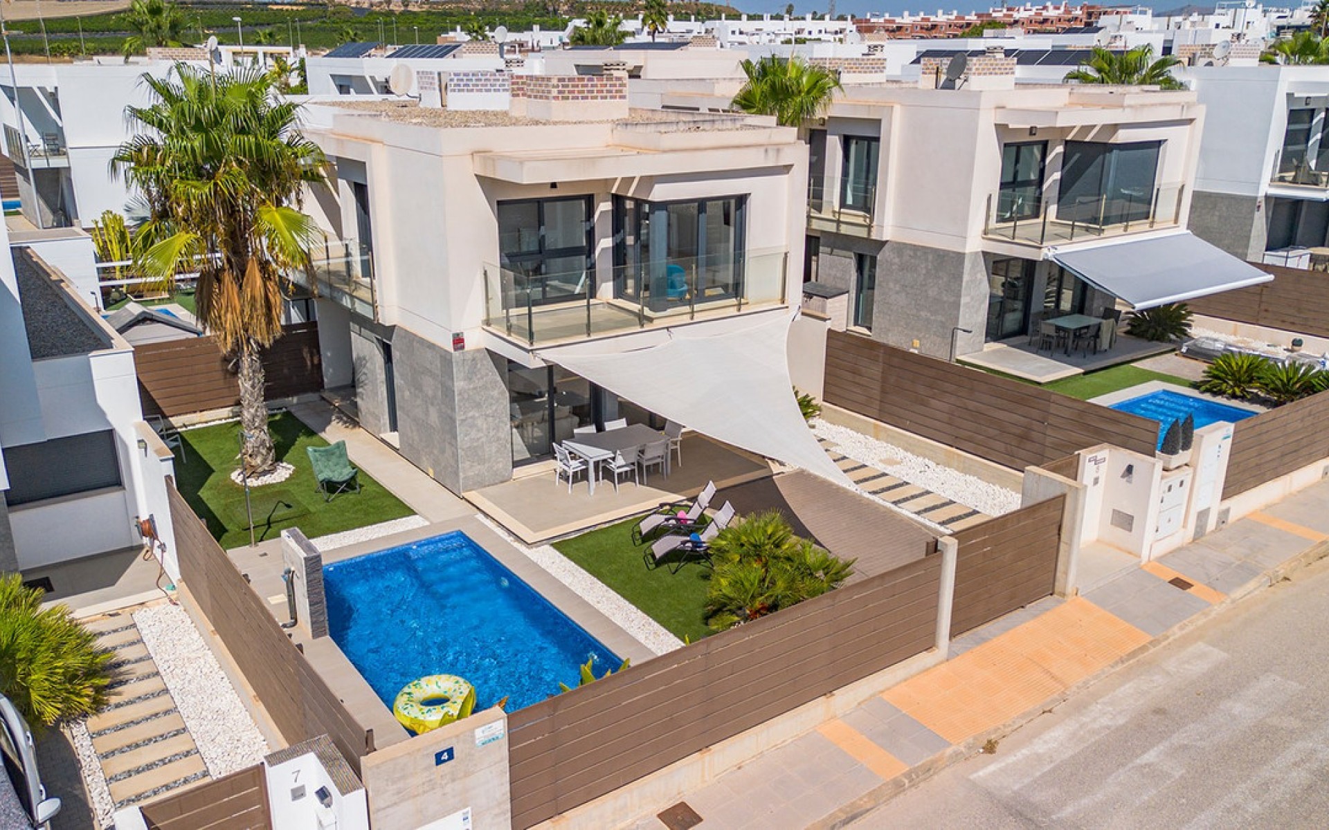 Resale - Villa - Los Montesinos - Entre Naranjos