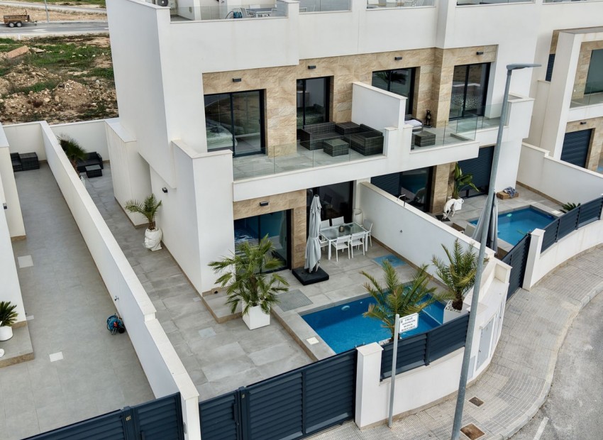 Resale - Villa - Los Montesinos - Los Montesinos Centro