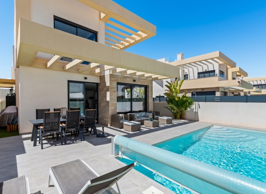 Resale - Villa - Los Montesinos - Los Montesinos Centro