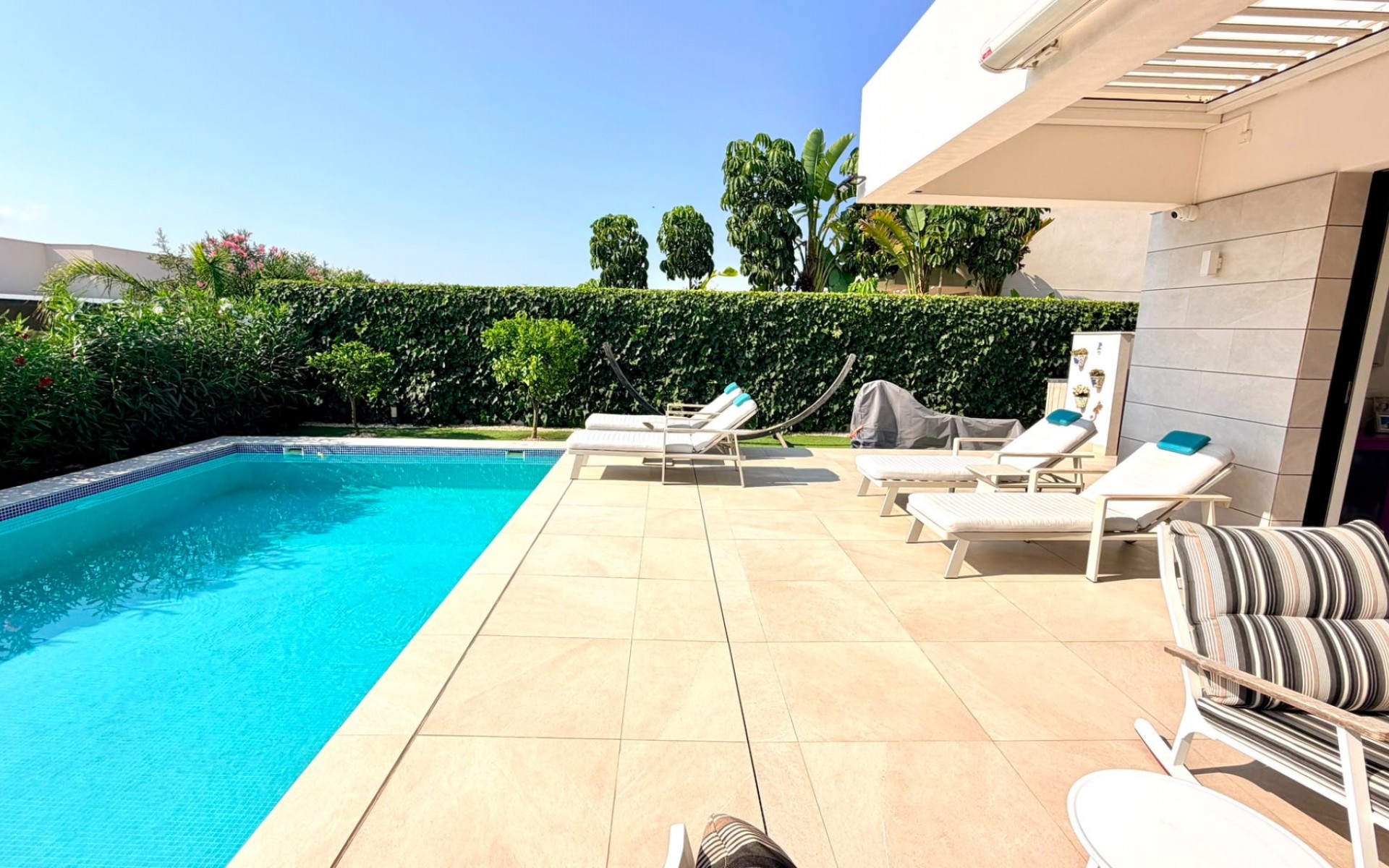 Resale - Villa - Los Montesinos - Los Montesinos - Urb. La Herrada