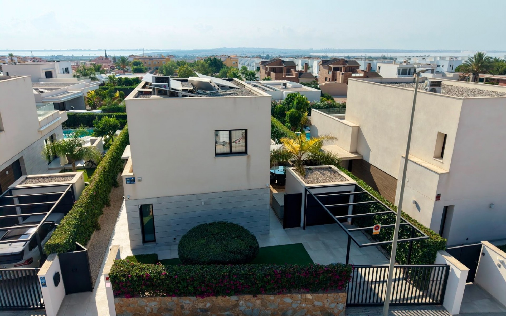 Resale - Villa - Los Montesinos - Los Montesinos - Urb. La Herrada