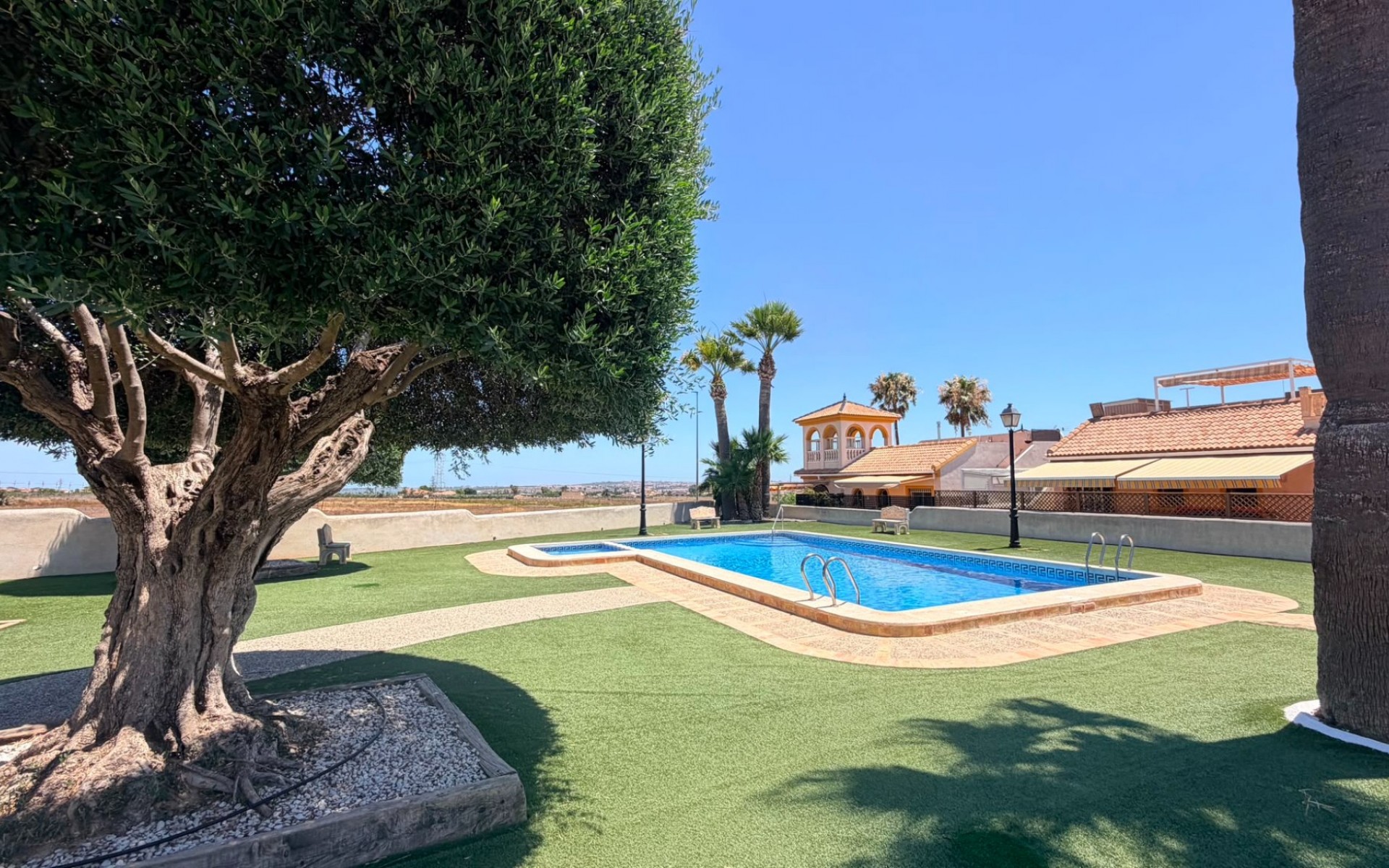 Resale - Villa - Los Montesinos - Urbanizacion montesol