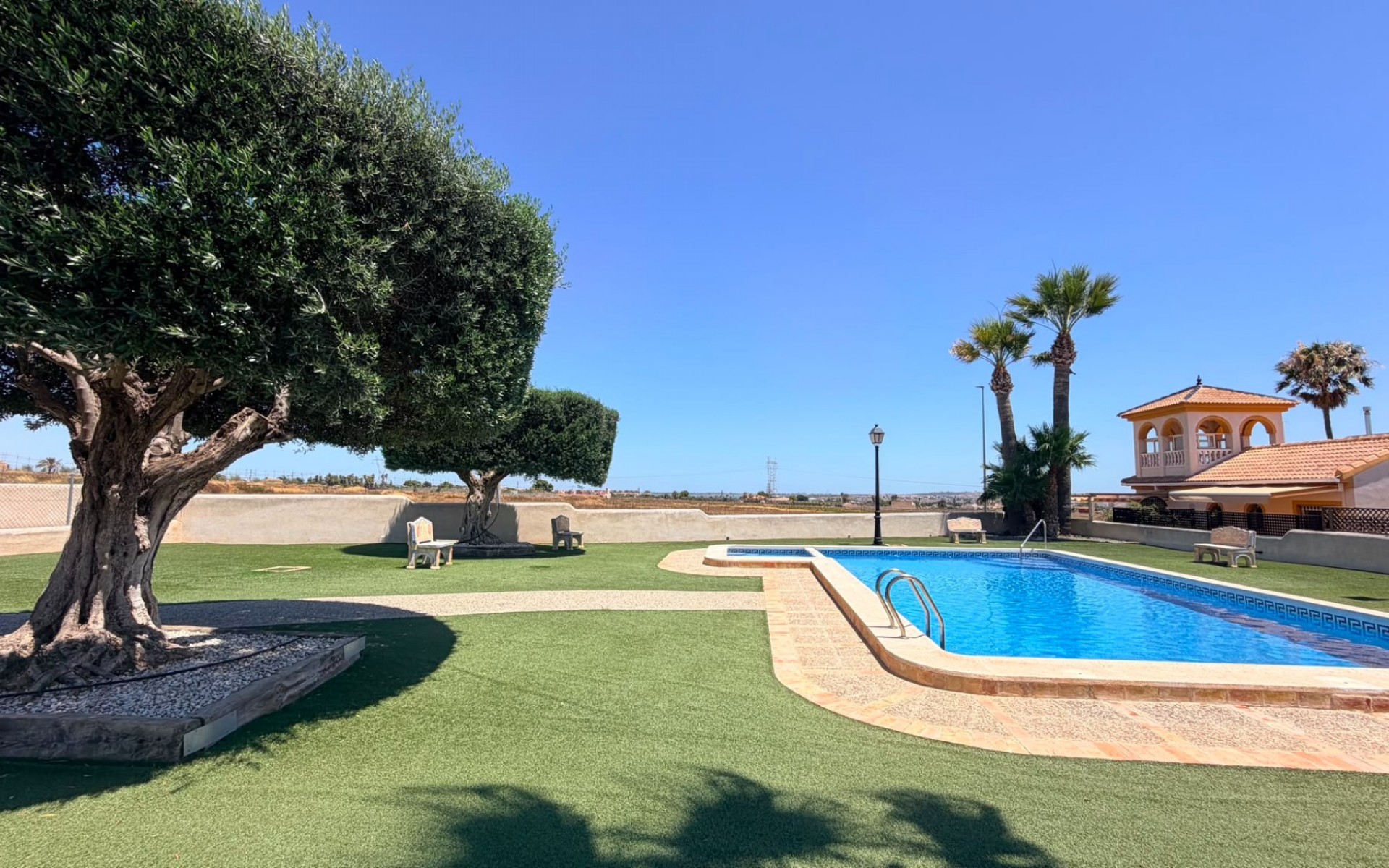 Resale - Villa - Los Montesinos - Urbanizacion montesol