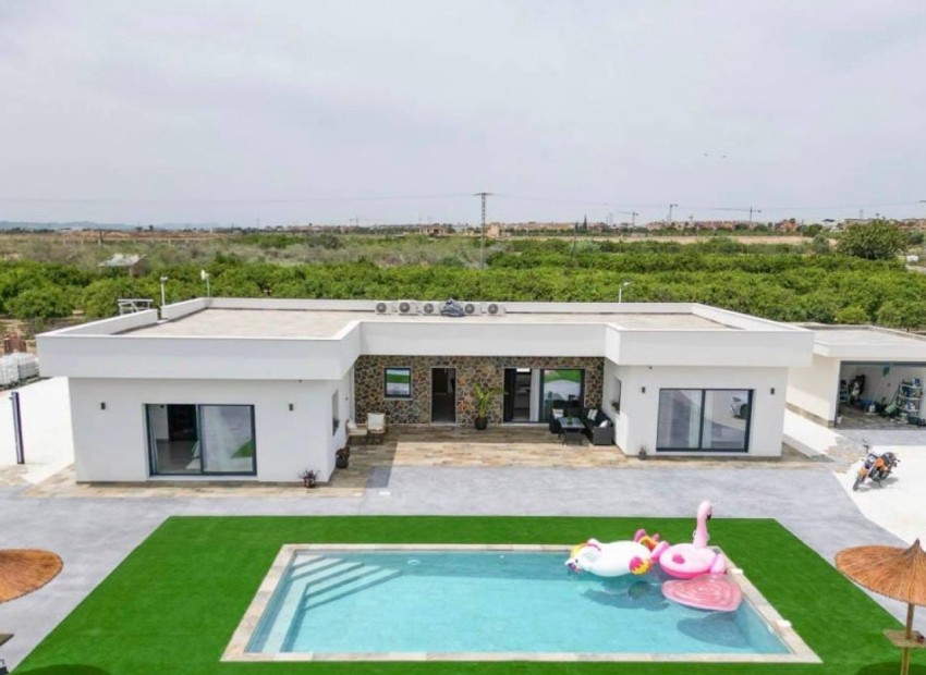 Resale - Villa - Los Montesinos