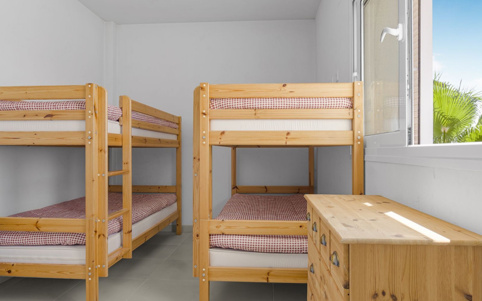 Resale - Villa - Mil Palmeras