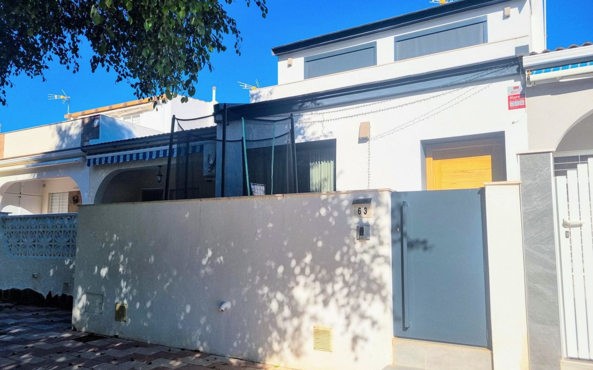 Resale - Villa - Mil Palmeras