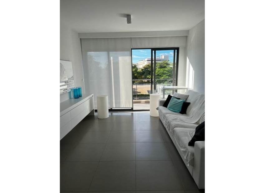 Resale - Villa - Mil Palmeras