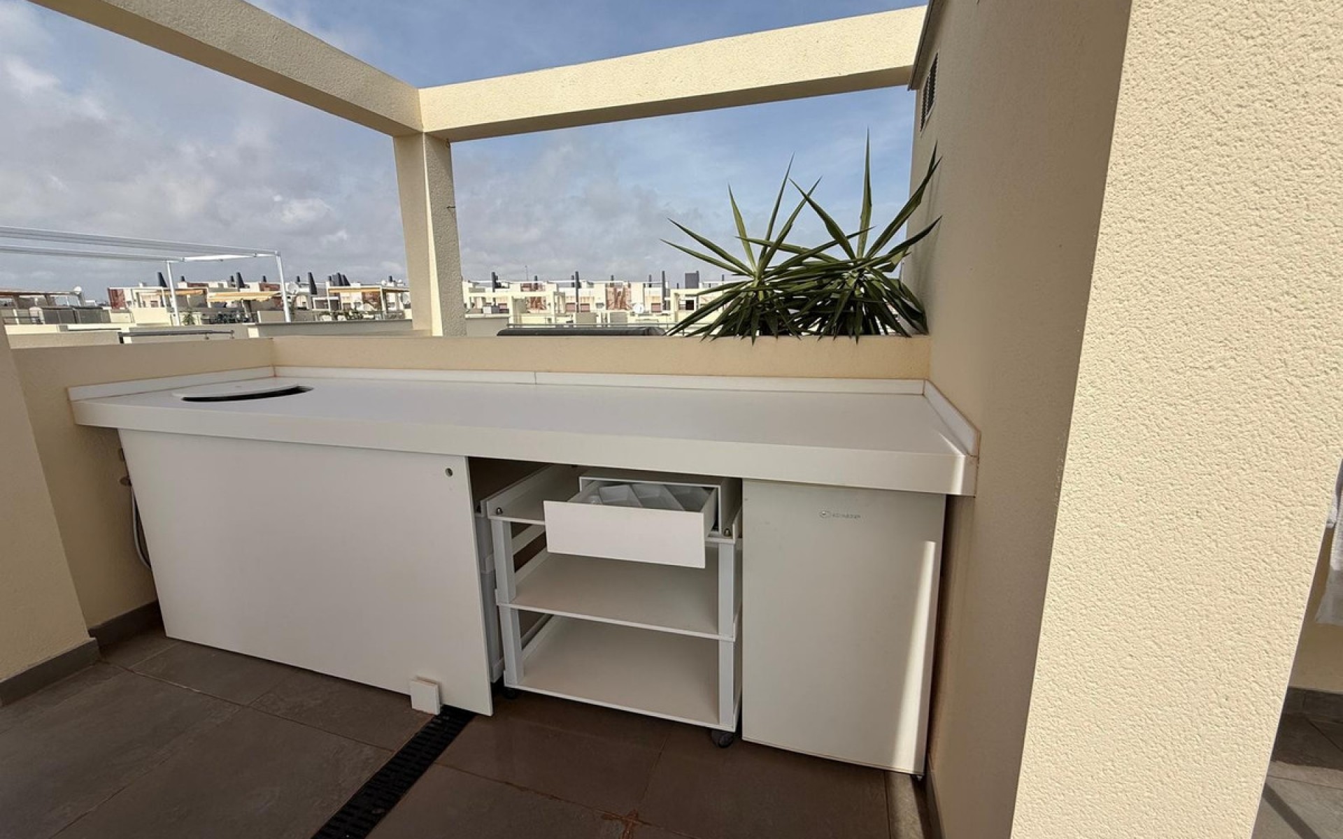 Resale - Villa - Mil Palmeras