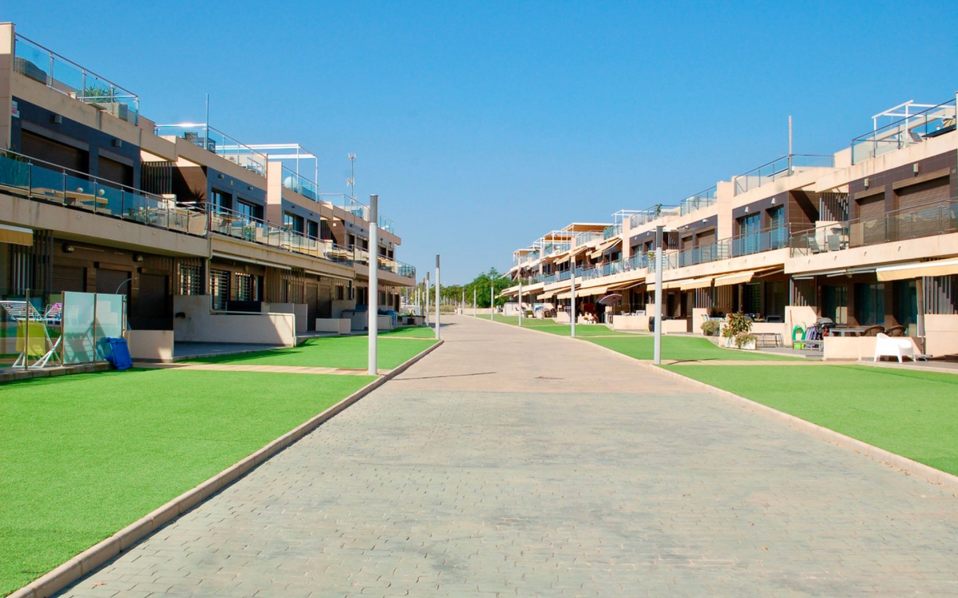 Resale - Villa - Mil Palmeras
